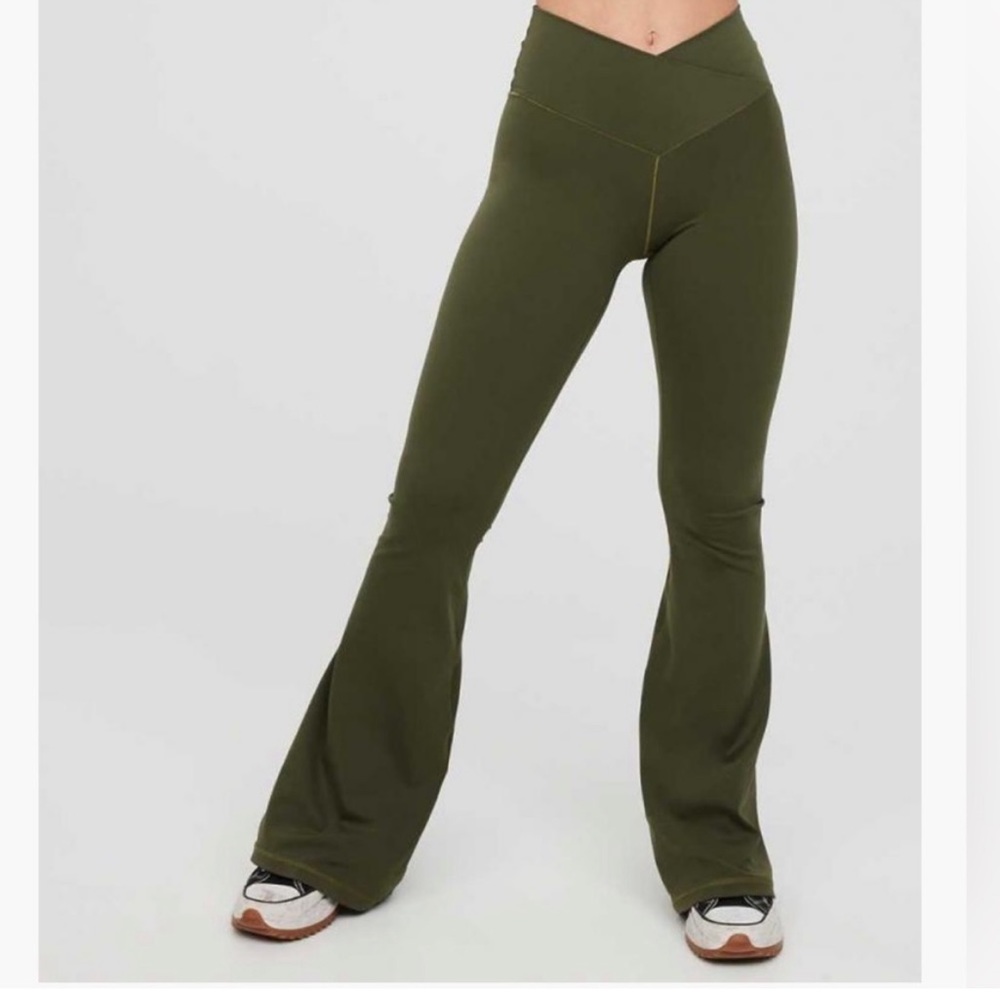 Real Me Hi-Rise Crossover Flare Legging